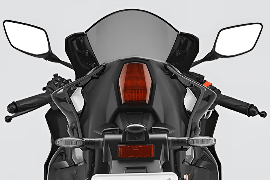 Yamaha R15M